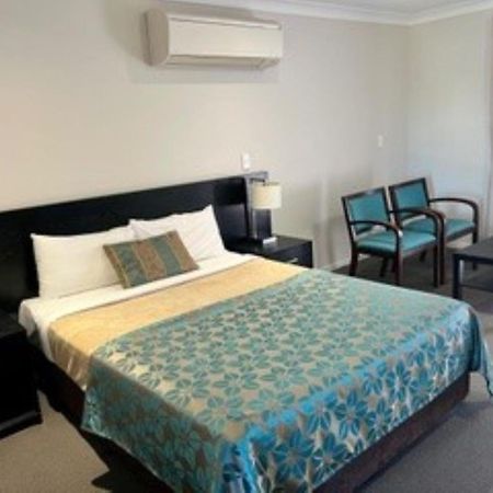 Royal Motel Miles Экстерьер фото