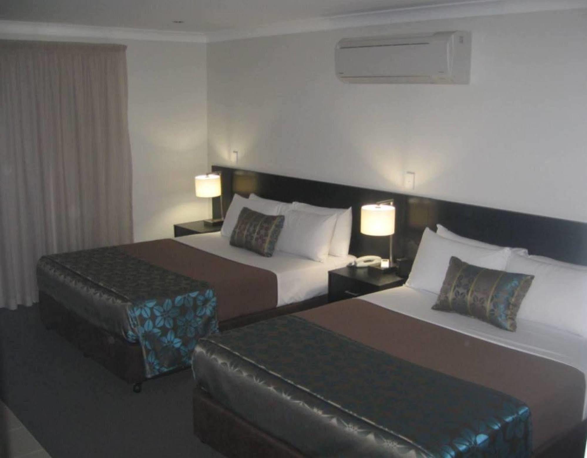 Royal Motel Miles Экстерьер фото